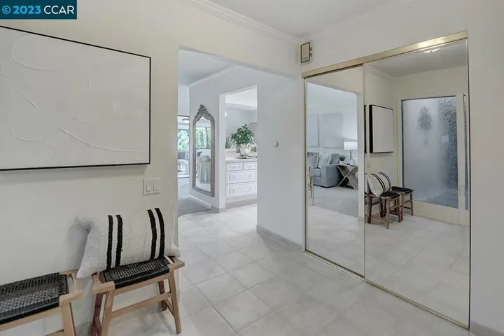 1300 Canyonwood Ct Unit 11, Walnut Creek, California 94595