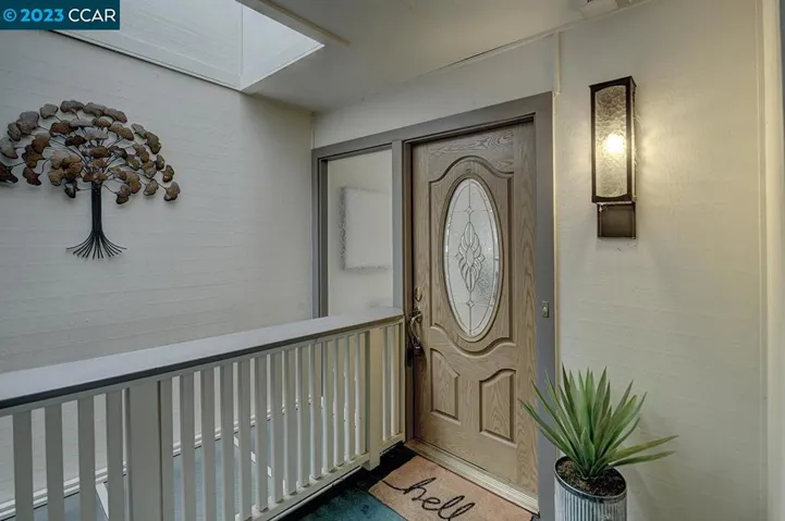 1300 Canyonwood Ct Unit 11, Walnut Creek, California 94595