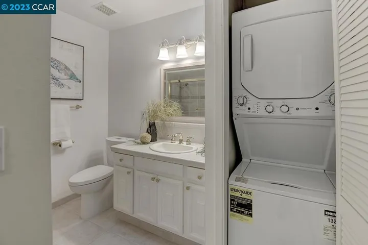 1300 Canyonwood Ct Unit 11, Walnut Creek, California 94595