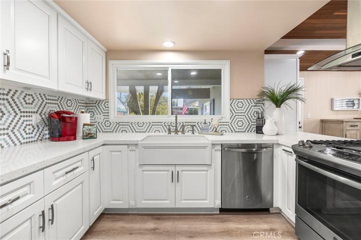 1311 N Acacia Avenue, Fullerton, California 92831
