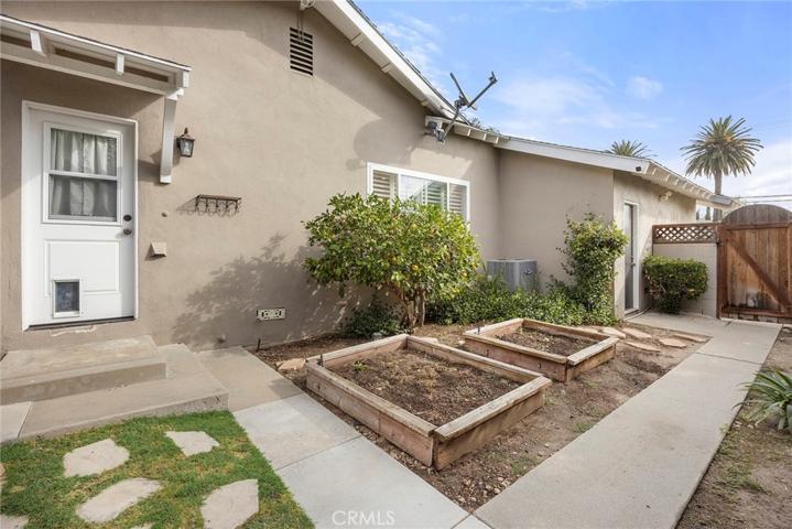 1311 N Acacia Avenue, Fullerton, California 92831