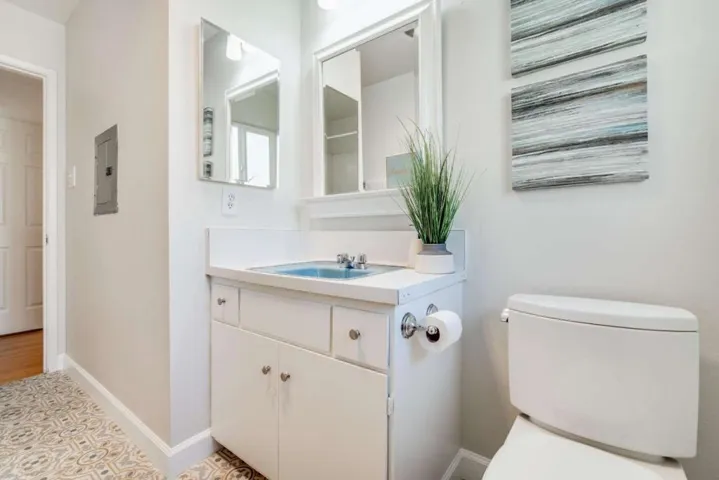 640 Forest Avenue Unit C, Palo Alto, California 94301