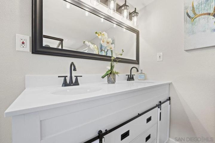 1615 Pine Street, Ramona, California 92065
