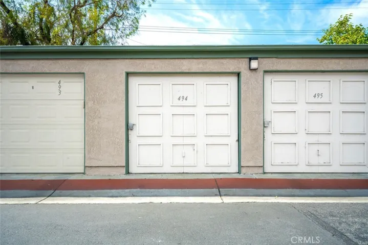 TWO 1 car garages -#494 and 638 per Seller