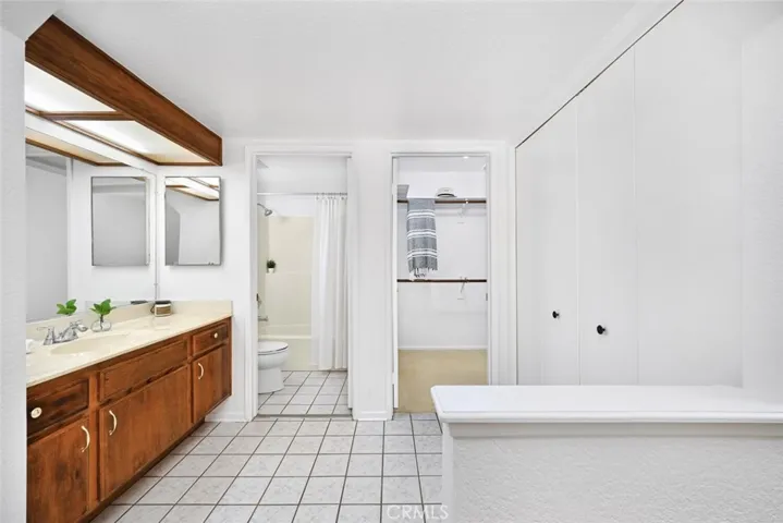 3583 Greentree Unit B, Anaheim, California 92804