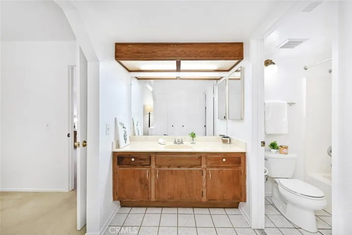 3583 Greentree Unit B, Anaheim, California 92804