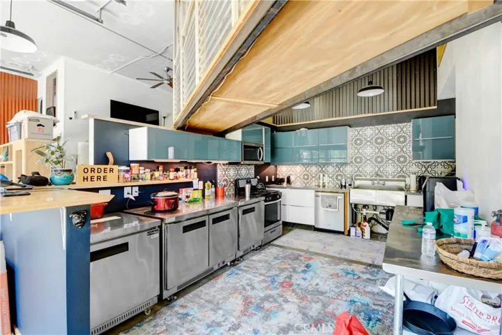 3172 Cary Street, Riverside, California 92504