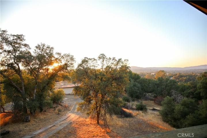 4884 Oakridge Road, Mariposa, California 95338
