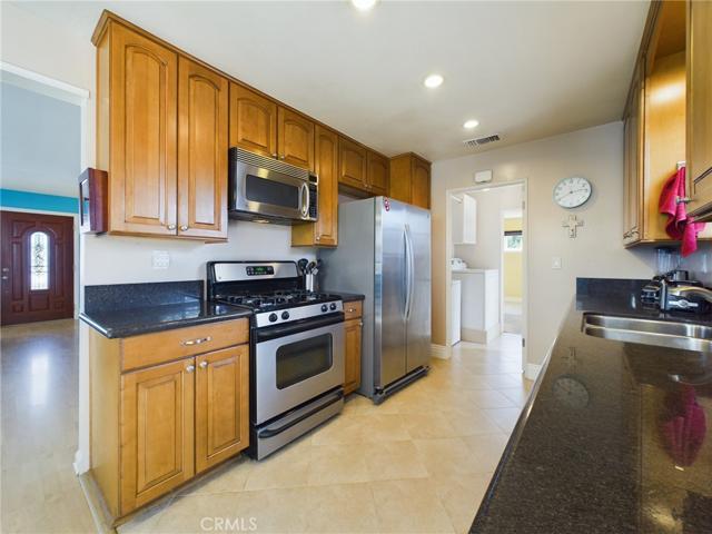 9421 Lime Circle, Cypress, California 90630