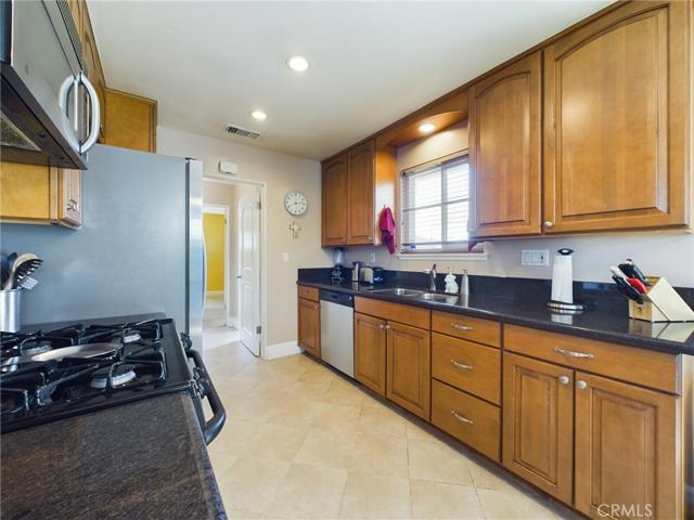 9421 Lime Circle, Cypress, California 90630