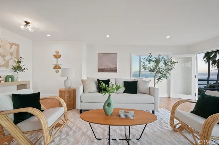 32156 Virginia Way, Laguna Beach, California 92651