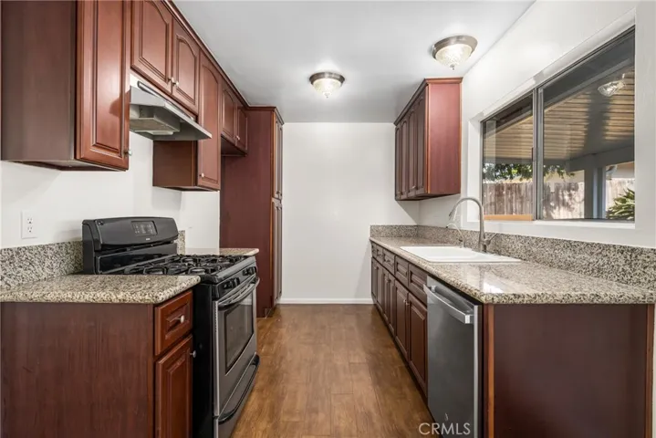 7732 Friends Avenue, Whittier, California 90602