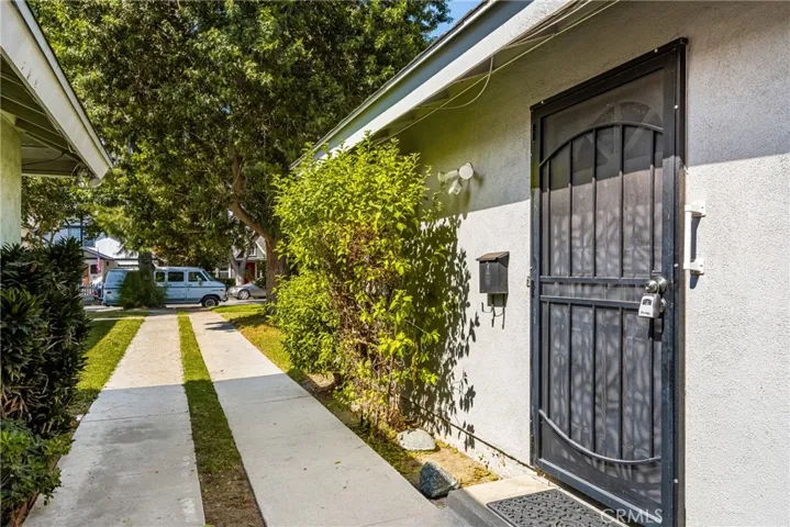 7732 Friends Avenue, Whittier, California 90602