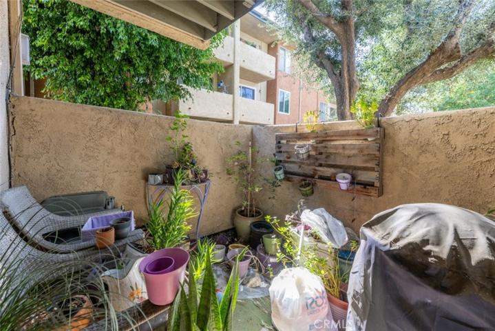 15425 Sherman Way Unit 109, Van Nuys, California 91406