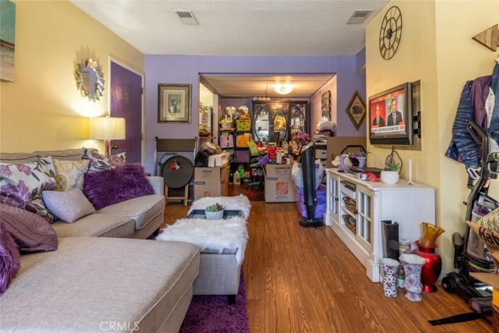 15425 Sherman Way Unit 109, Van Nuys, California 91406