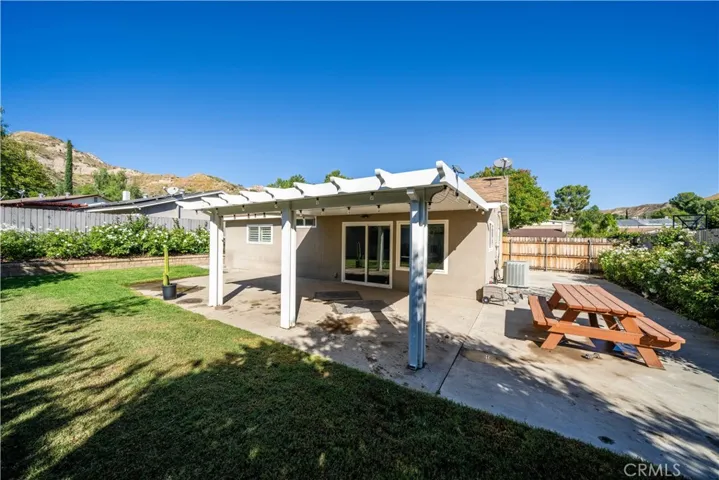 14610 Dahlia Ridge Drive, Canyon Country, California 91387