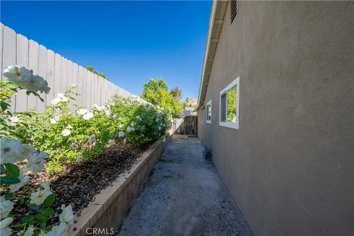 14610 Dahlia Ridge Drive, Canyon Country, California 91387