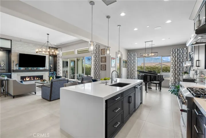 17 Sherry, Rancho Mirage, California 92270