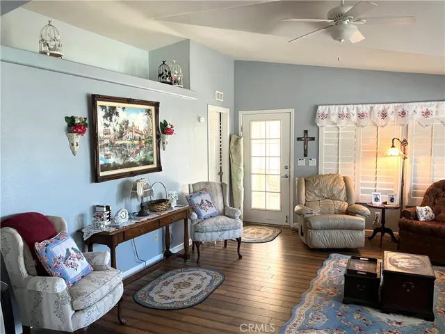 1250 N Kirby Street Unit 152, Hemet, California 92545