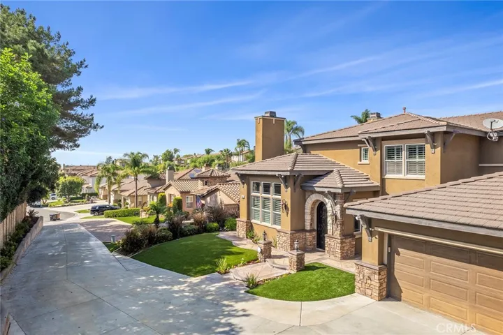 Nestled lot with lots of privacy and parking. Cul de Sac