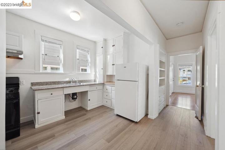 1071 57th St, Oakland, California 94608