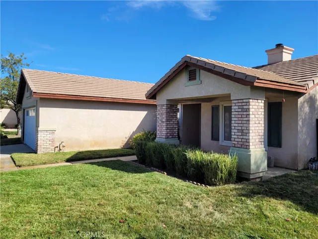 35722 Van Goyen Lane, Winchester, California 92596