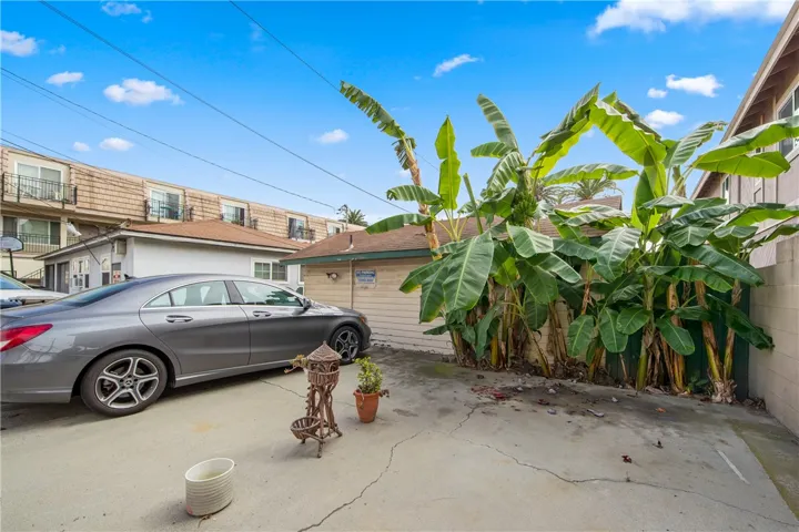 127 10th Street, Seal Beach, California 90740