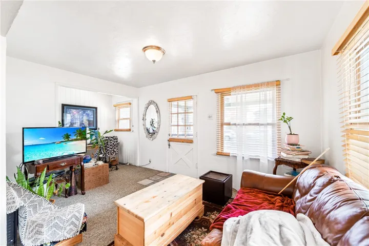 127 10th Street, Seal Beach, California 90740