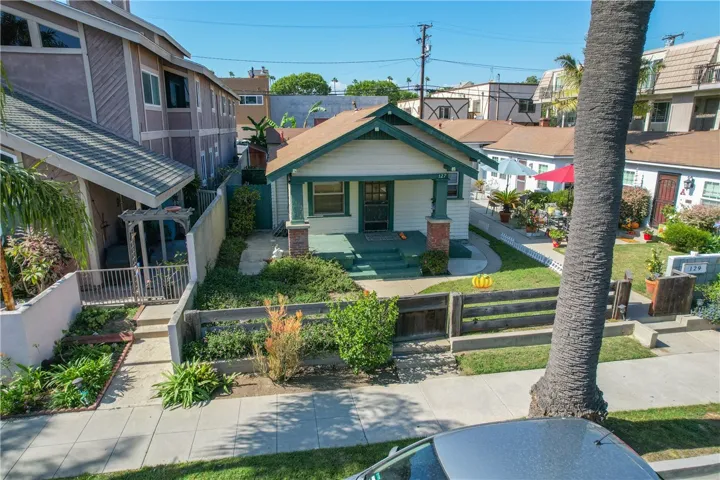 127 10th Street, Seal Beach, California 90740