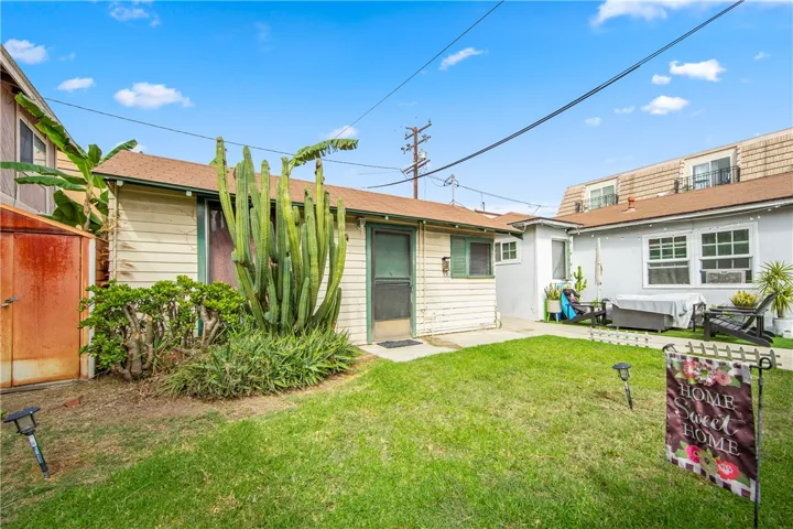 127 10th Street, Seal Beach, California 90740