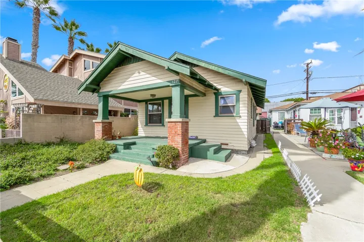 127 10th Street, Seal Beach, California 90740