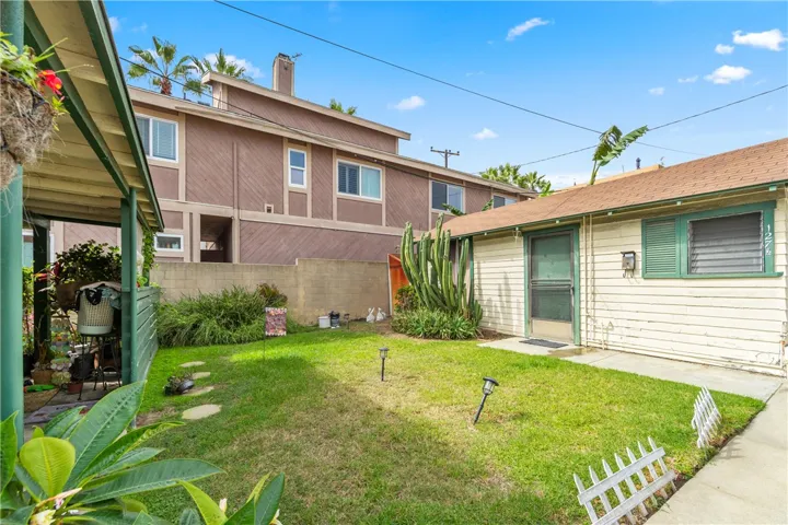127 10th Street, Seal Beach, California 90740