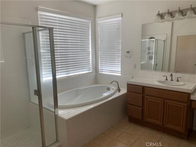 6643 Black Forest Drive, Eastvale, California 92880