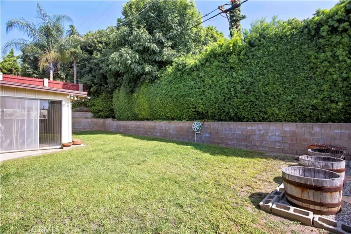 1332 Essex Court, Glendora, California 91740