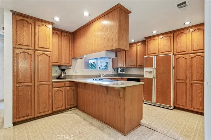 1332 Essex Court, Glendora, California 91740