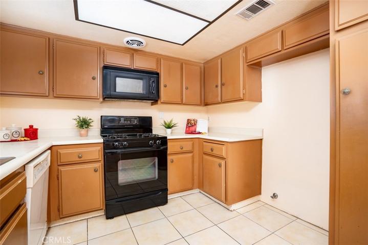 4201 W 5th Street Unit 318, Santa Ana, California 92703