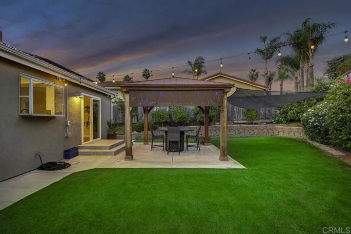 2114 Fiori Drive, Vista, California 92084
