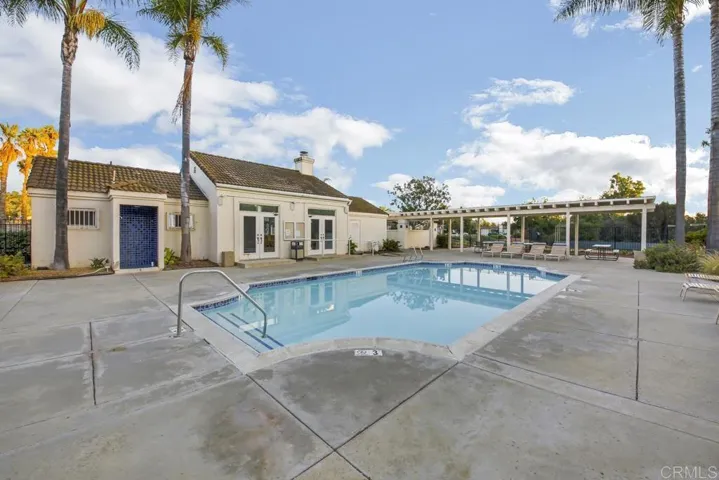 2114 Fiori Drive, Vista, California 92084