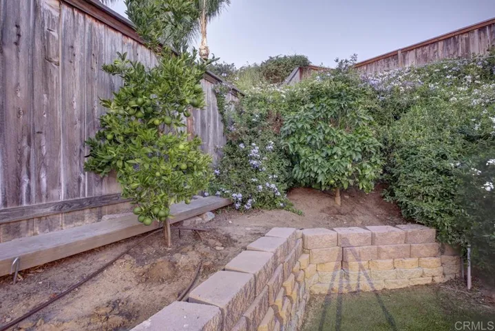 2114 Fiori Drive, Vista, California 92084
