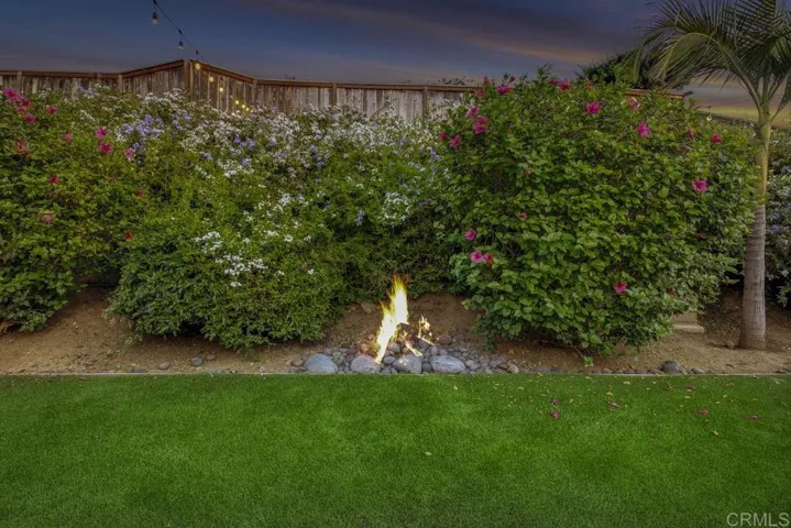 2114 Fiori Drive, Vista, California 92084