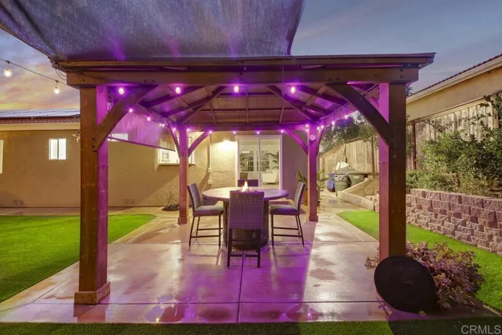 2114 Fiori Drive, Vista, California 92084