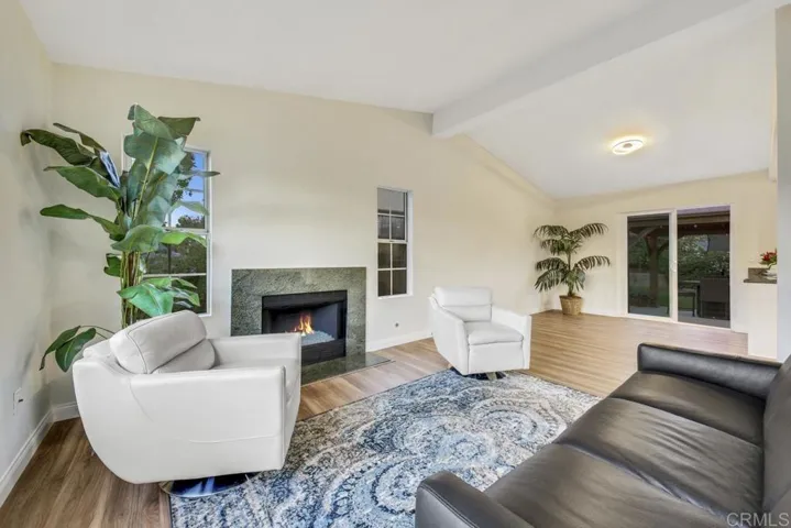 2114 Fiori Drive, Vista, California 92084