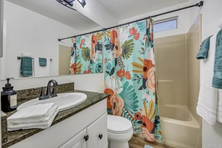 2114 Fiori Drive, Vista, California 92084