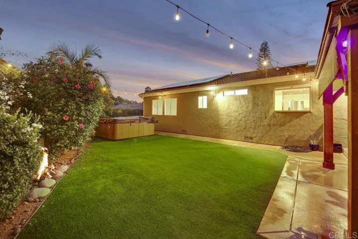 2114 Fiori Drive, Vista, California 92084