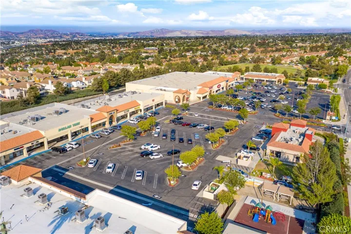 Ralphs Shopping Center