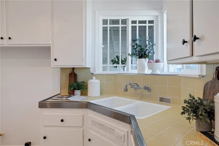 5529 W 138th Place, Hawthorne, California 90250