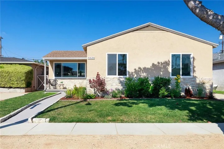 5529 W 138th Place, Hawthorne, California 90250