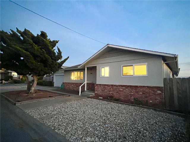 190 Damar Street, Morro Bay, California 93442