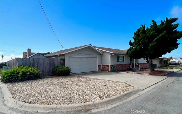 190 Damar Street, Morro Bay, California 93442