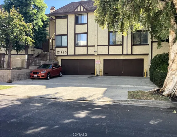 21720 Hart Street Unit 10, Canoga Park, California 91303